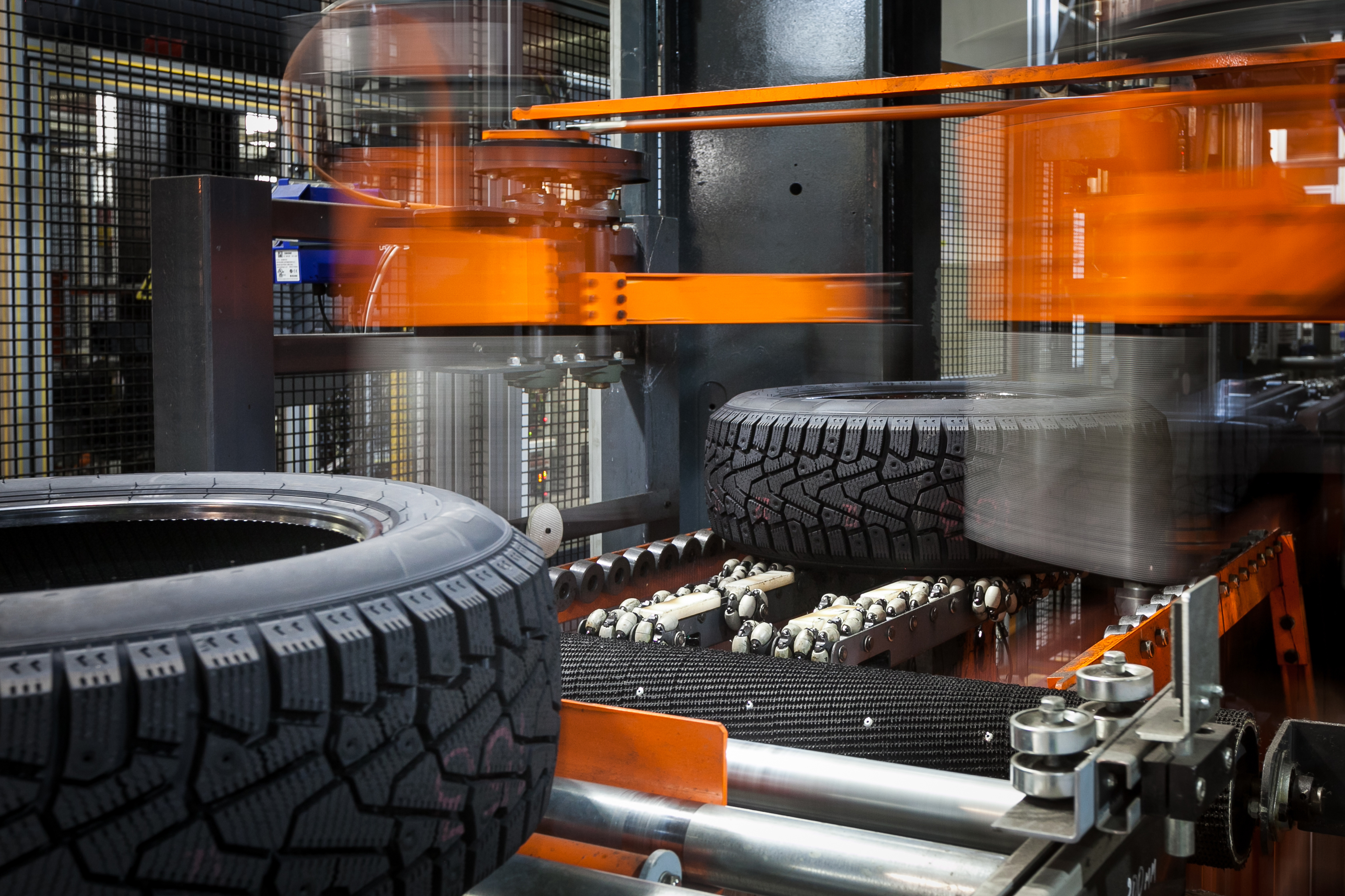 Tire and wheel rim production in smart automated assembly application.