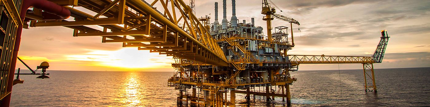 Offshore_Oil_Rig_Platform_Sunset_Sunrise