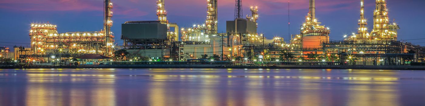 IND Oil_Refinery_Industry_Plant_Twilight_Morning