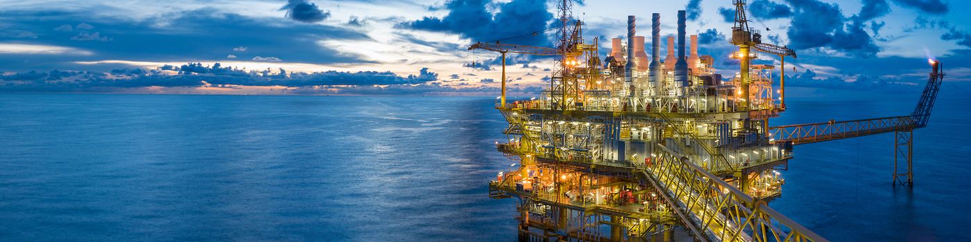 Oil platform