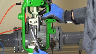 thumbnail_How to Mount a DVC6200